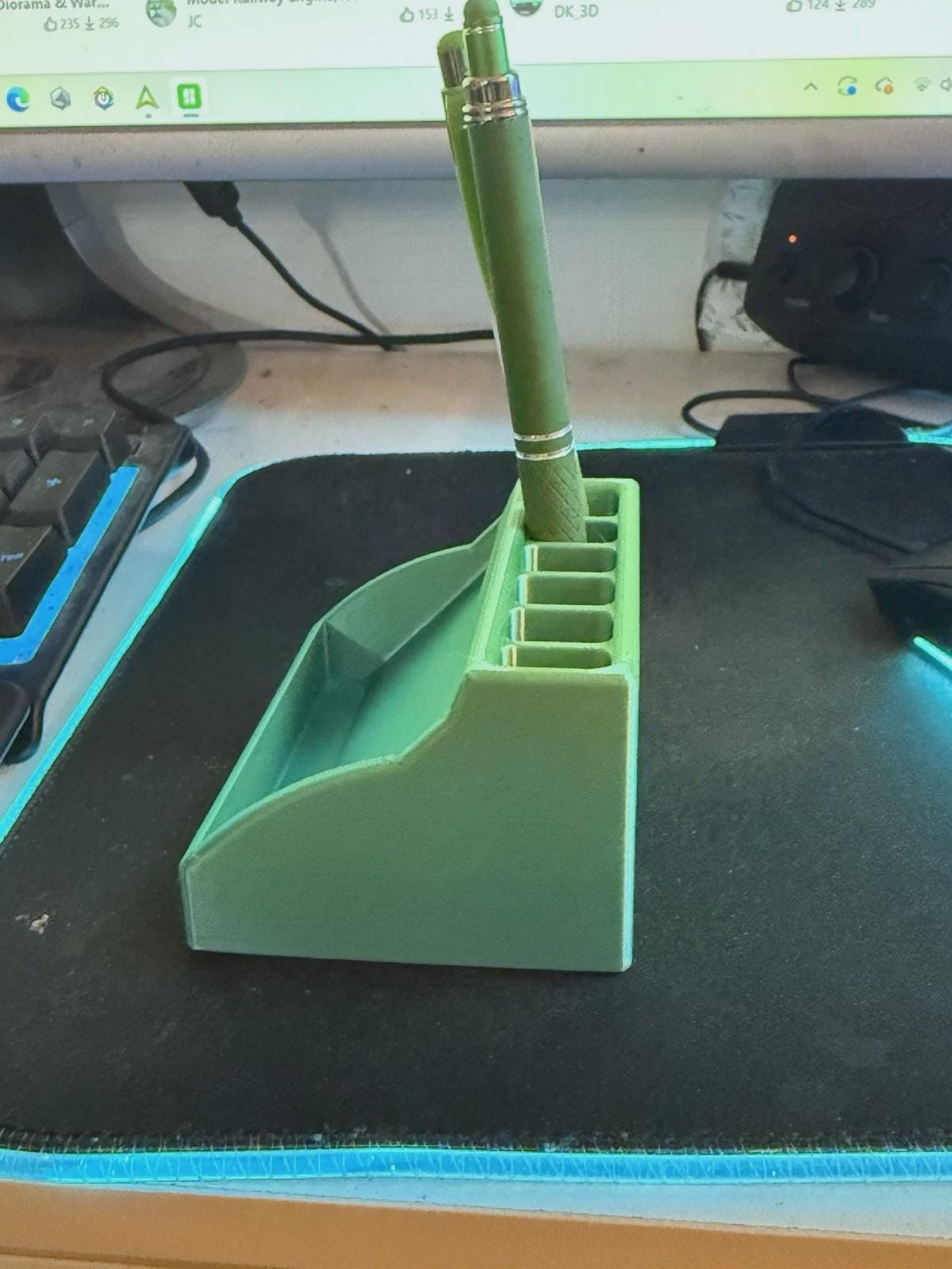 3-D Printed Pen Holder Business Card Holder