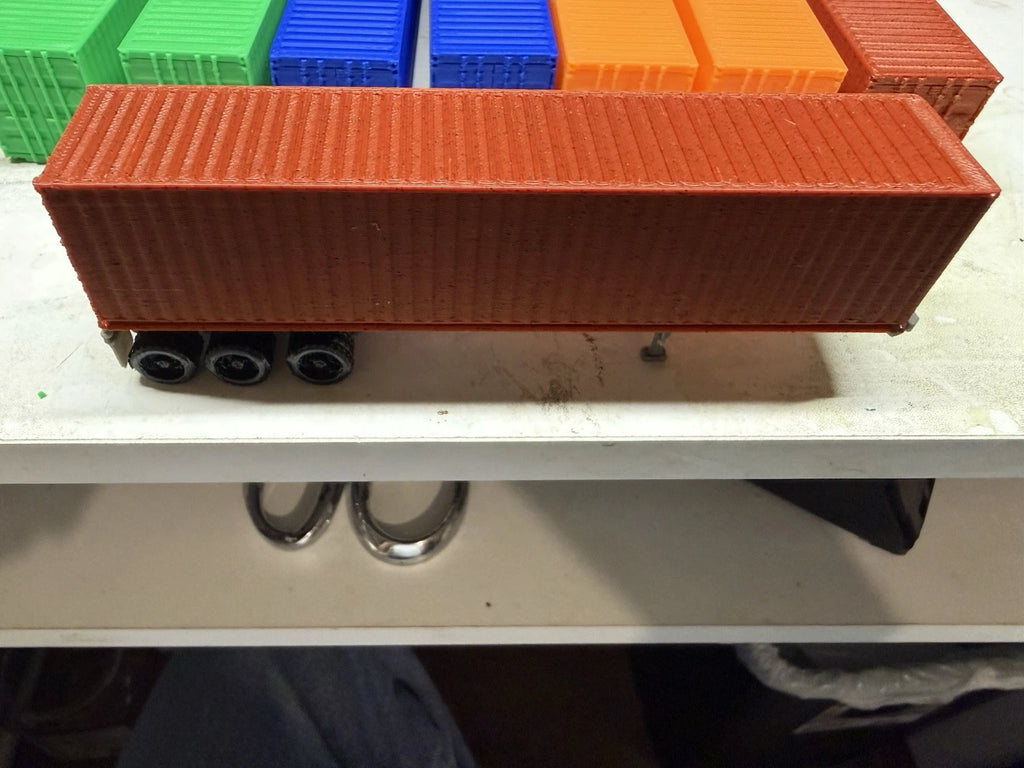 8 Ho Scale 40 ft  Shipping Containers