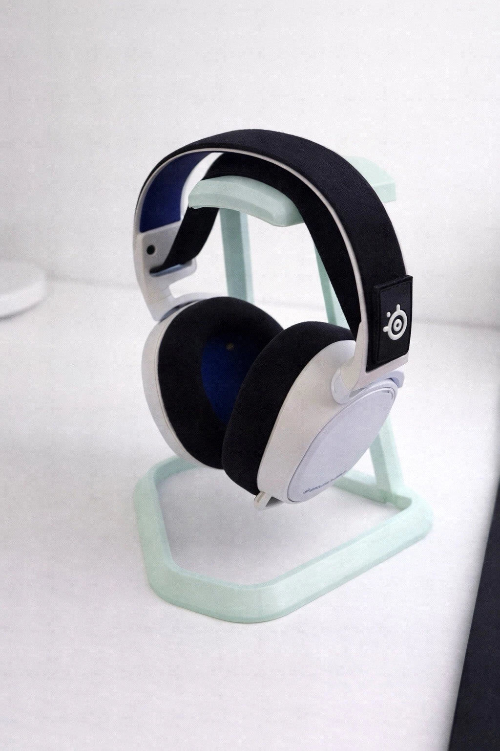 3D Printed Gaming Headset Stand — Desk Organizer for Gamers & Streamers